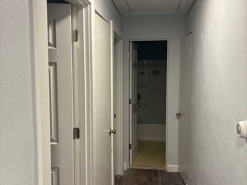 1st image of 114 S Ironwood Dr