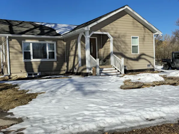 503 E Warren St, Sundance, WY 82729