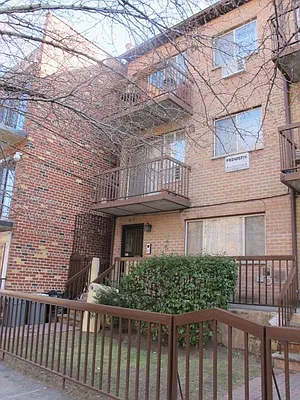 Rented by 18 REALTY | media 11