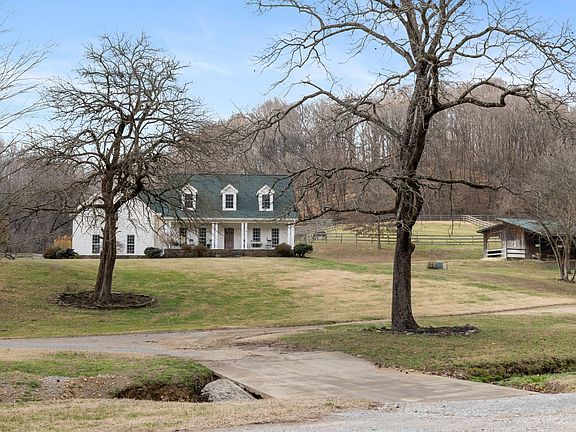 2nd image of 1067 Roys Private Way