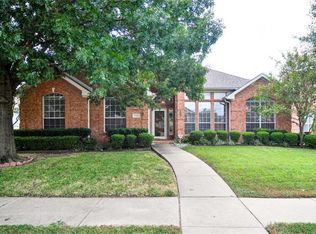 7301 Balsam Dr, Rowlett, TX 75089