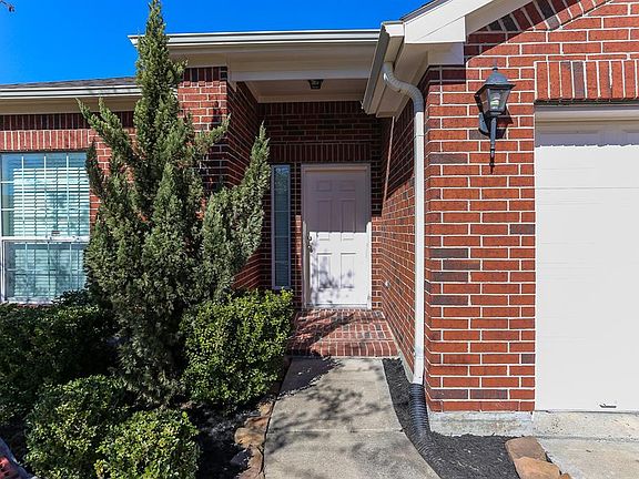 3rd image of 1906 Lingard Park Ct
