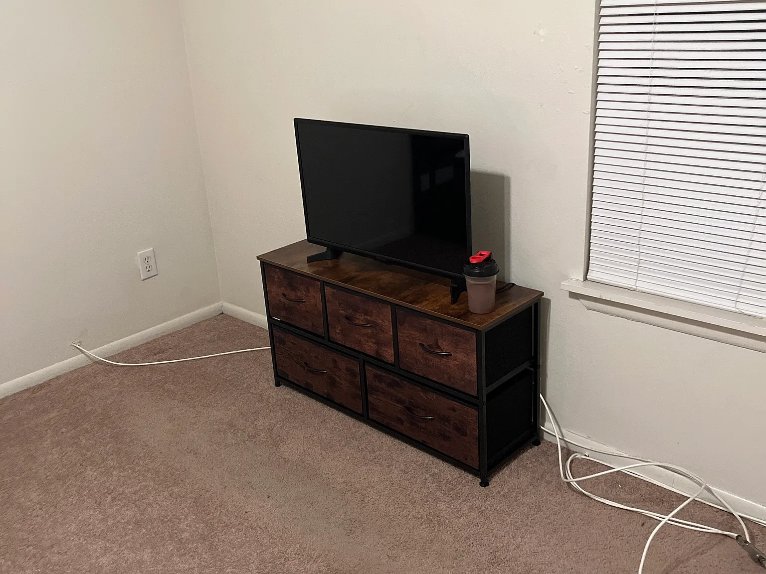 1 bed, 833 sqft, $1,000 — Photo 1