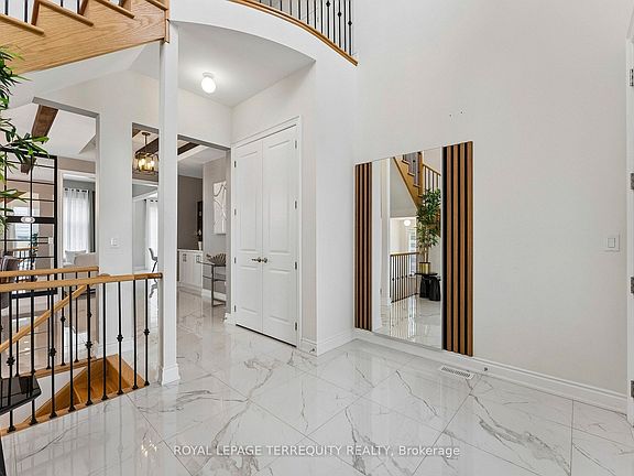 4th image of 7 Ballanview Ct