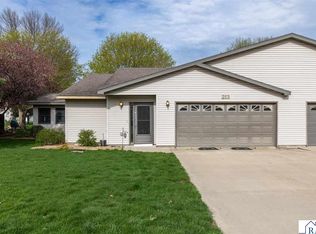 213 Foxborough Ln, Le Sueur, MN 56058