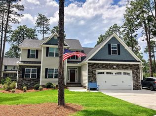 110 Sweetbay Ct, Southern Pines, NC 28387
