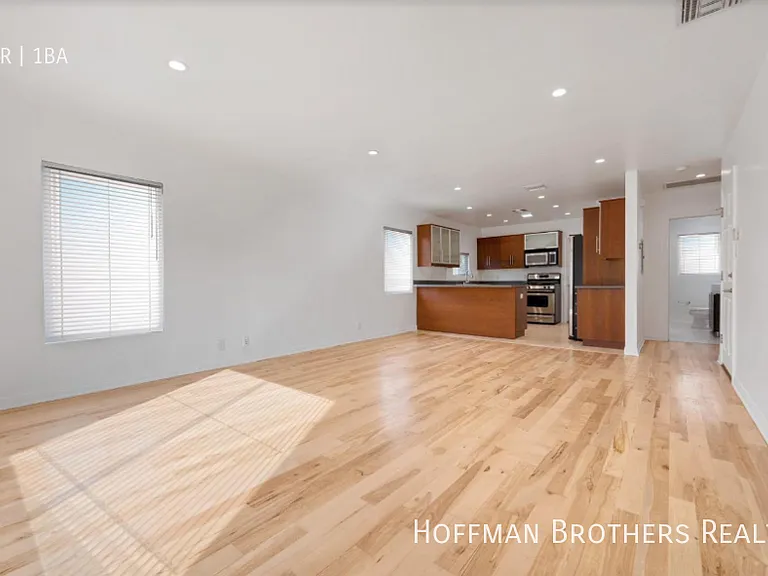 1117 S Cochran Ave #1 — Photo 2