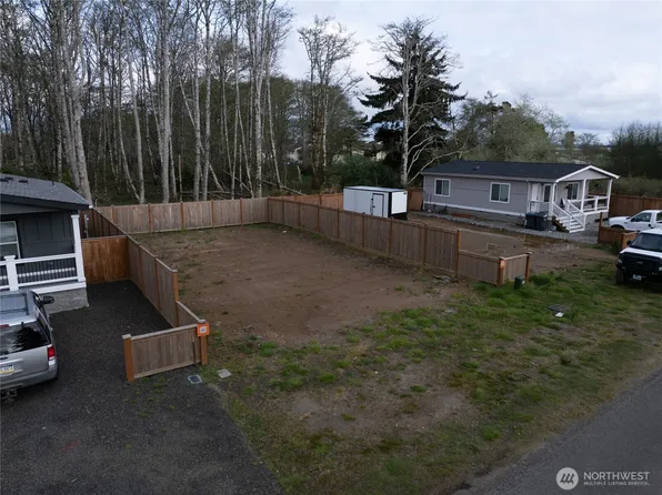 606 N 2nd Street, Westport, WA 98595
