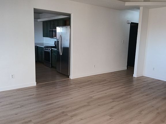 4th image of 5020 Mirador Dr NW
