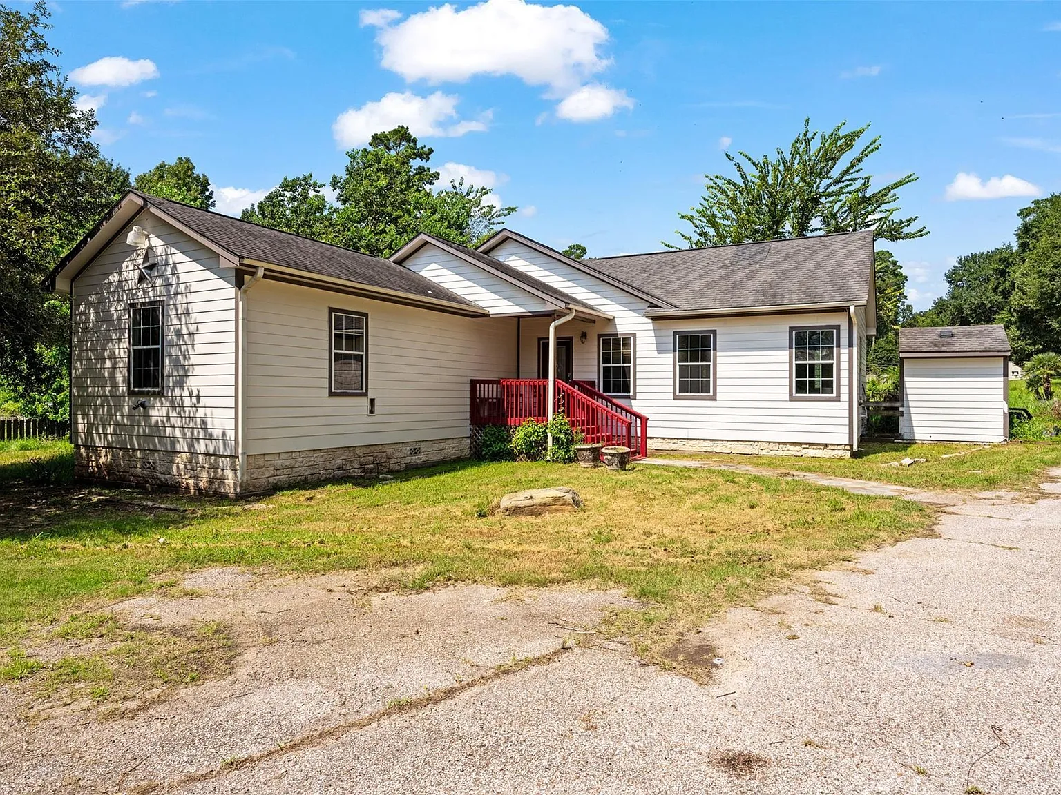 4 bed, 4.0 bath, 2752 sqft, $2,700 — Photo 3