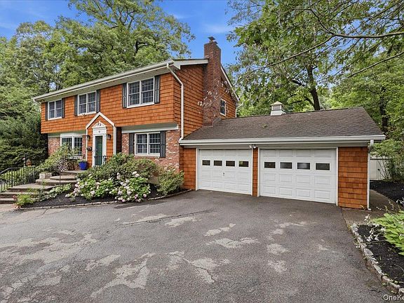 2nd image of 62 Hemlock Drive