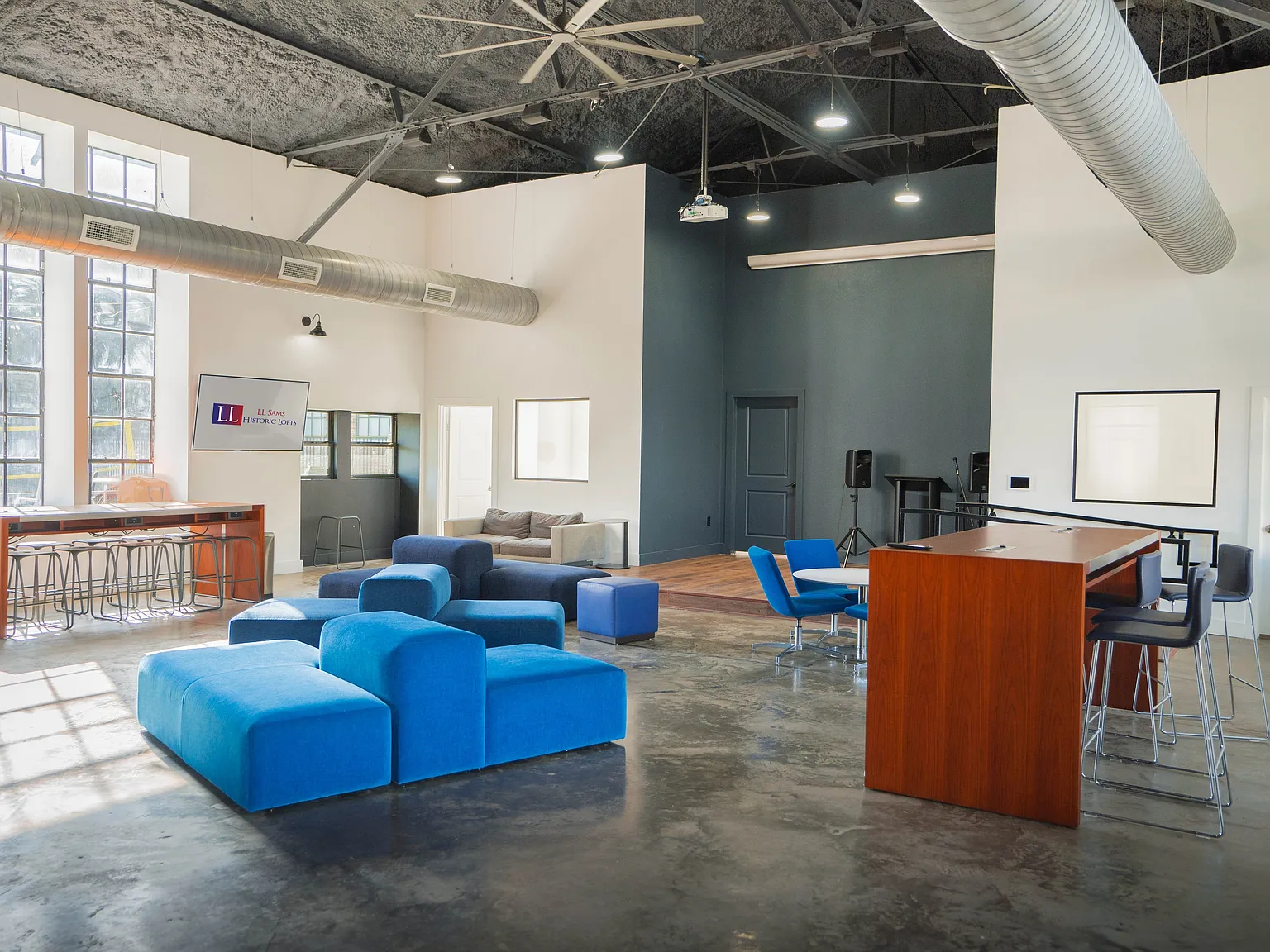 LL Sams Apartments — Photo 2