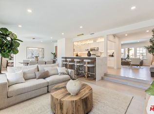 11344 Delano St, North Hollywood, CA 91606