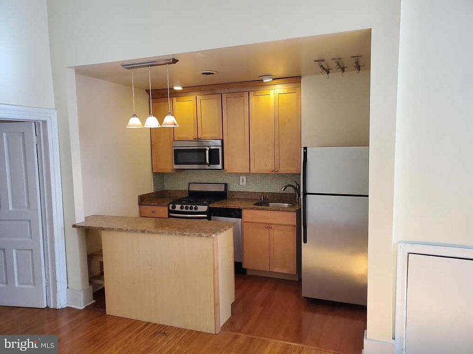 2nd image of 230 Pine St #2F