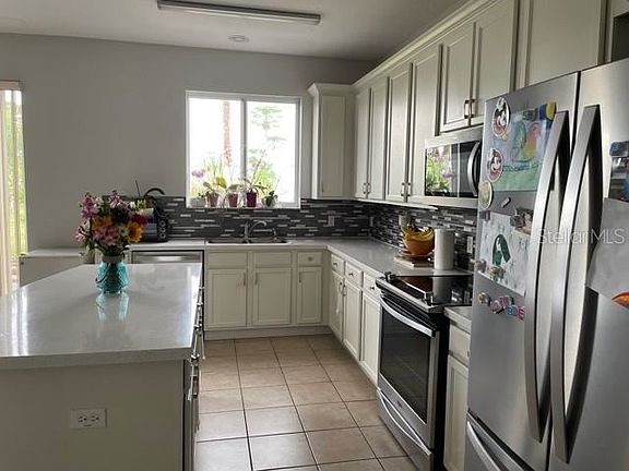 3rd image of 438 Elderberry Dr