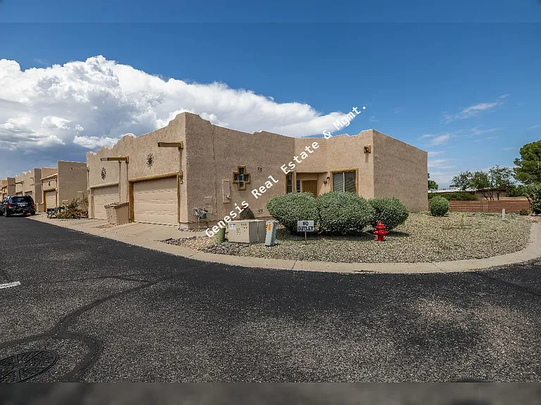 606 W Woodfield Ct — Photo 36