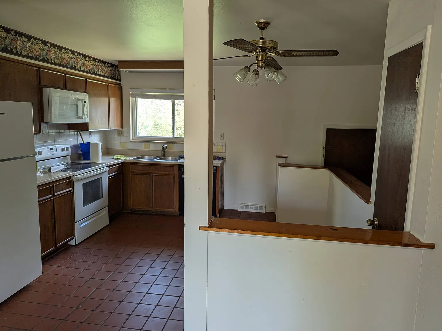 4 bed, 1800 sqft, $3,900 — Photo 4