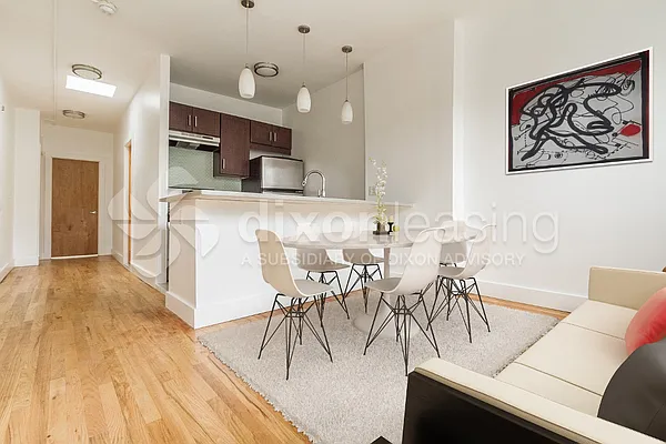 Rented by Dixon Advisory USA Inc. | media 25