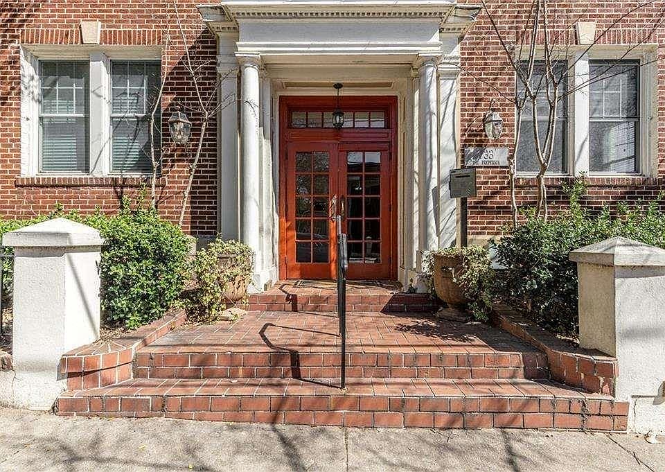 1st image of 733 Frederica St NE APT 7