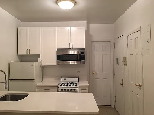 Rented by Sky Management | media 36