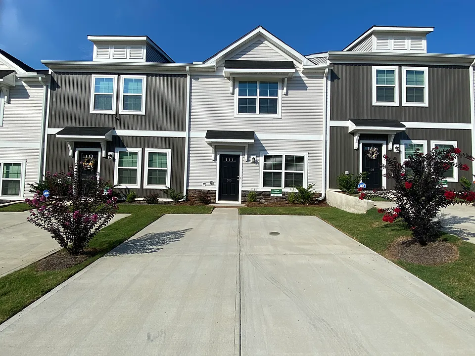 105 Lowland Dr