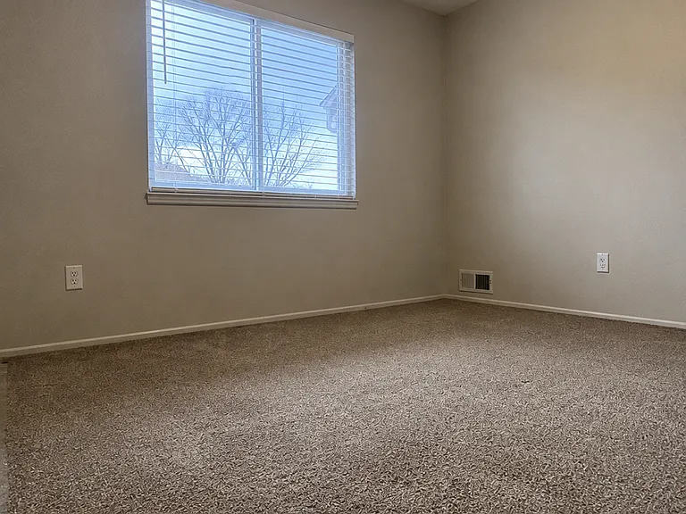 25936 Franklin Pointe Dr — Photo 8