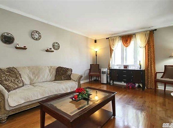 3rd image of 2239 92nd St