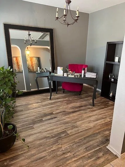 4 bed, 2.5 bath, 2250 sqft, $2,300 — Photo 4