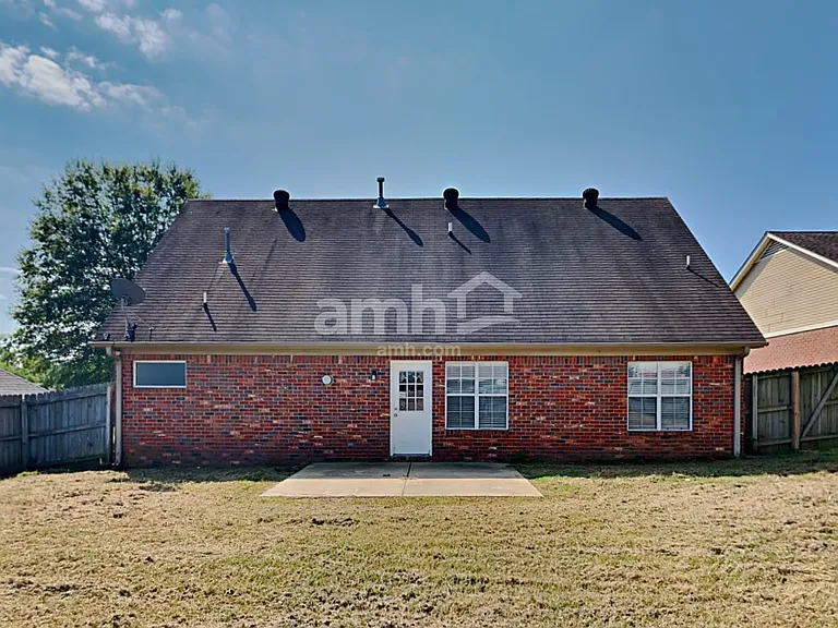 1400 Pendulum Dr N — Photo 19