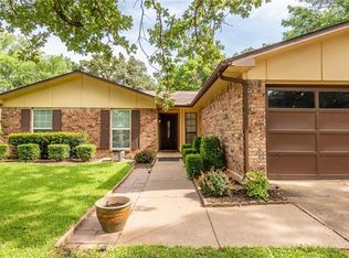 3717 Pinewood St, Bedford, TX 76021