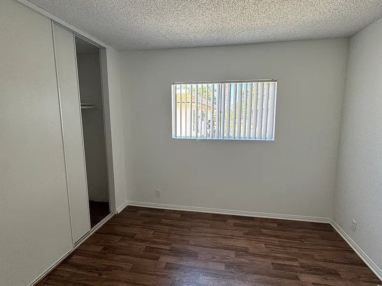 Huntington Harbour Villas — Photo 46