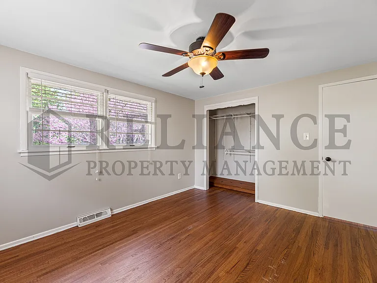 1440 N Community Dr — Photo 13