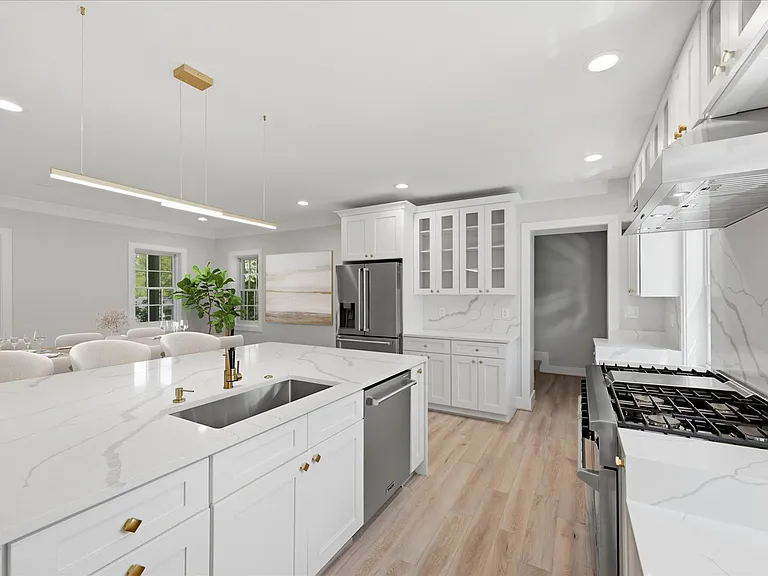 3517 Rodman St NW — Photo 10