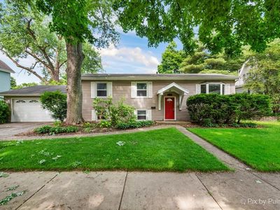 239 N Jackson St, Batavia, IL, 60510