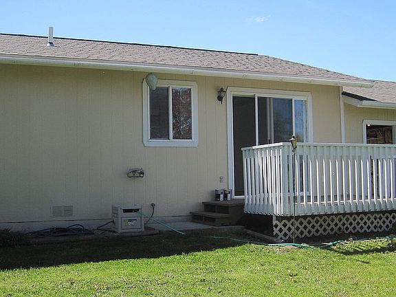 2nd image of 402 21st Ave W