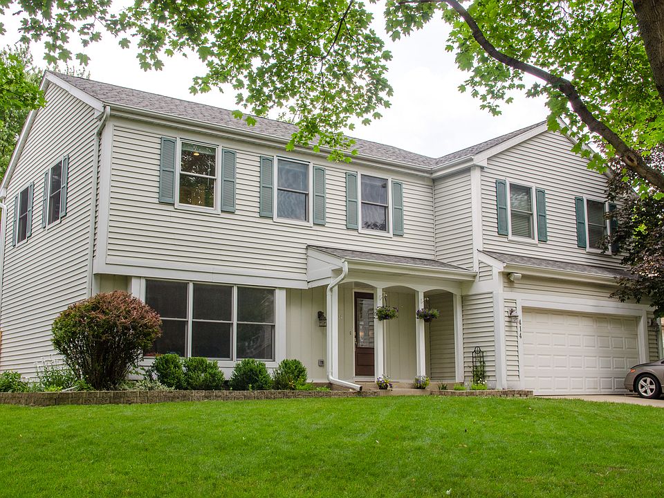 1st image of 414 Albany Ln
