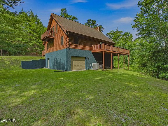 5th image of 385 Wildcat Hollow Rd