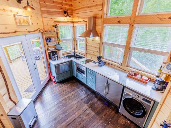 392 Bachman Ave, Bryson City, NC 28713