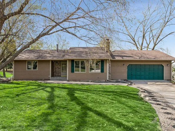 17082 Hamilton Dr, Lakeville, MN 55044