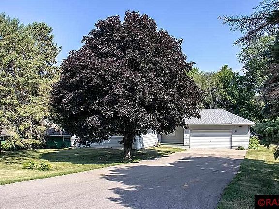 2nd image of 3806 Sioux Ln