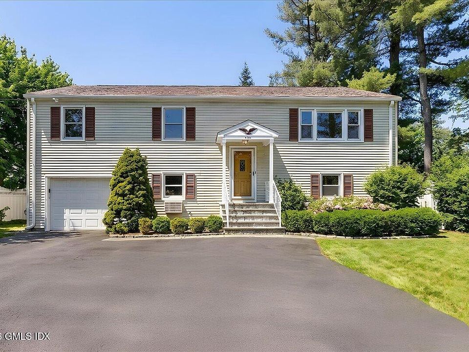 1st image of 7 Brownhouse Rd