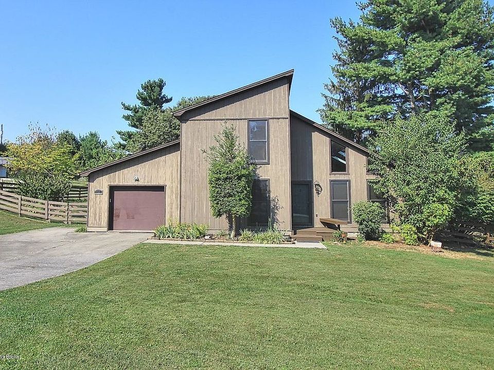 1st image of 1224 Cambridge Dr
