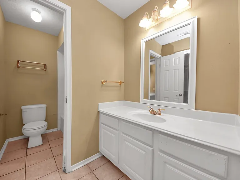 23003 Governorshire Dr — Photo 3