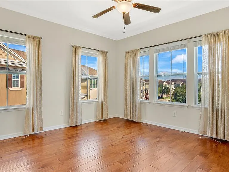 921 Taramundi Dr — Photo 13