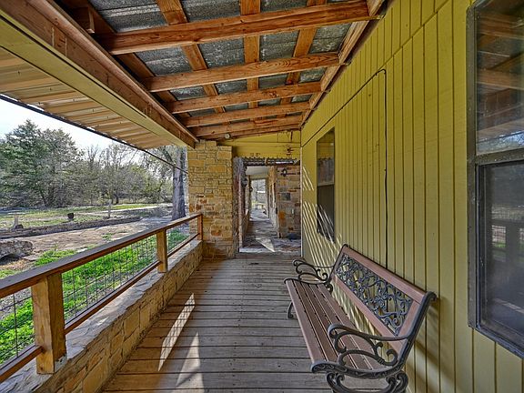 5th image of 2514 Finke Rd