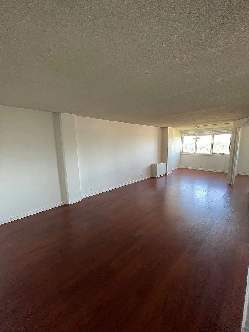Flexible Living with City Views: 2 Bedroom Unit near Washington Park and DU Campus — Photo 1