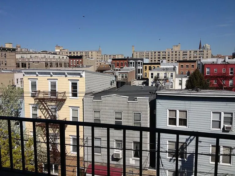 Jefferson St — Photo 13
