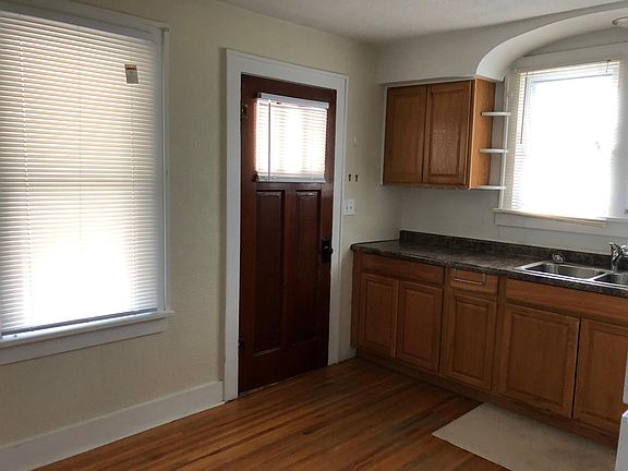 kitchen door to outside