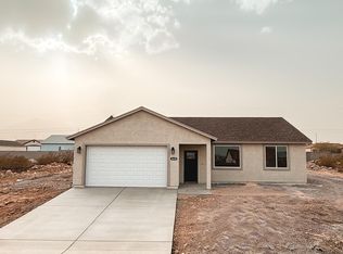 8620 S Thunderbird Dr, Safford, AZ 85546