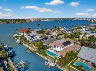 1330 MARLIN DR, NAPLES, FL 34102